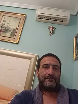 DanTrov79 Chat XXX live