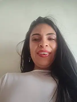 Chat +18 de Astrid-- ao vivo