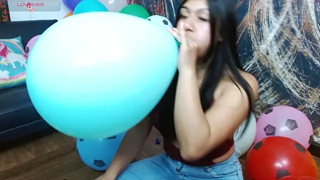 gigi_gilt_ Chat XXX live