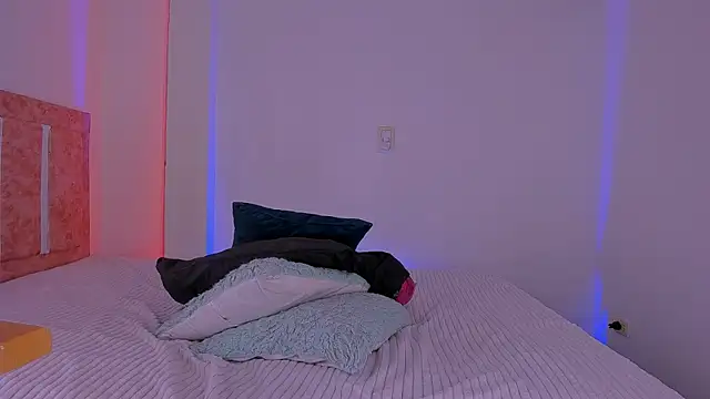 Chatroom XXX en direct de Emily_Williams12