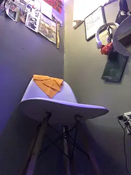 CaptHook931 Show in webcam