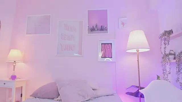 Kimdyy_ Live XXX-chat