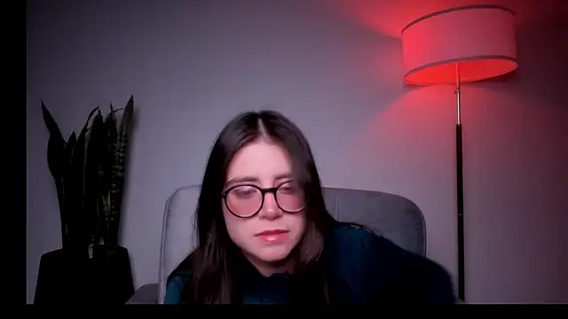 Chatroom XXX en direct de HazelKush