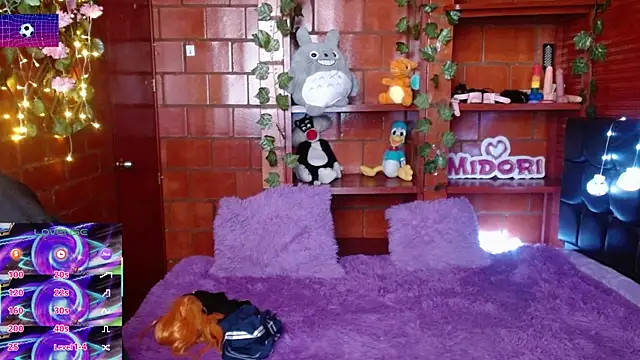 Chatroom XXX en direct de MidoriQuiinn