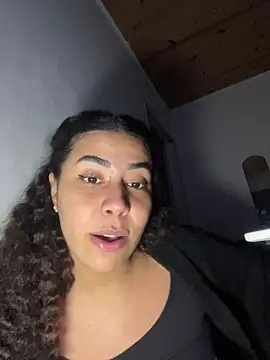Chatroom XXX en direct de A_maddy