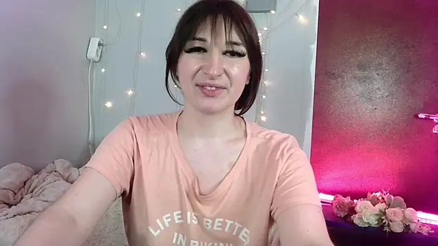 Chatroom XXX en direct de Birdie_Kiss