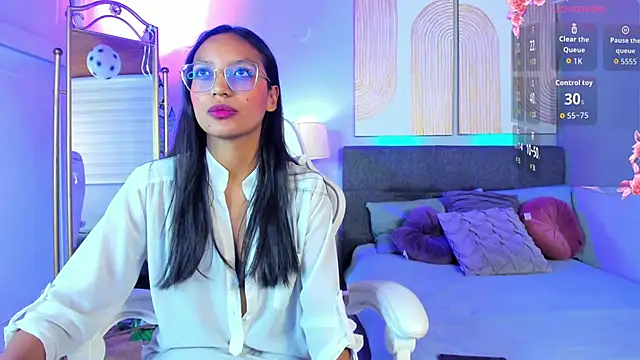 Chatroom XXX en direct de emma_brooks_