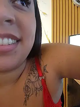 LizzRouse – Naživo XXX chat
