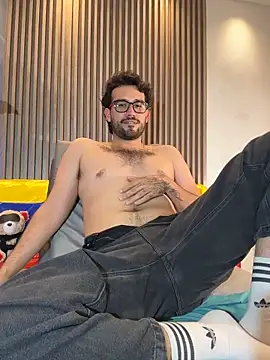Czat XXX na żywo – Adrian_SITH