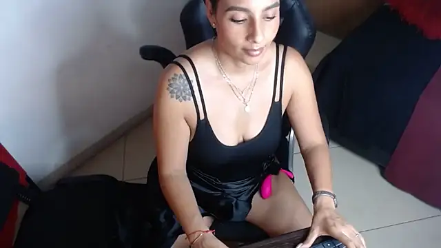 mykaelahoney's Live XXX Chat