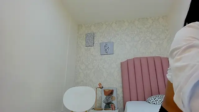 Dakota_Cline Chat XXX in diretta