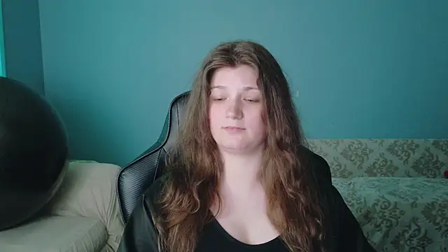 XXX chat uživo modela TreeJeanne