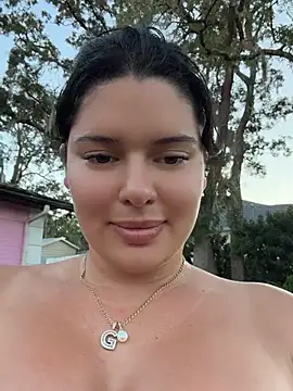 mangolini_parrocini Live XXX-chat