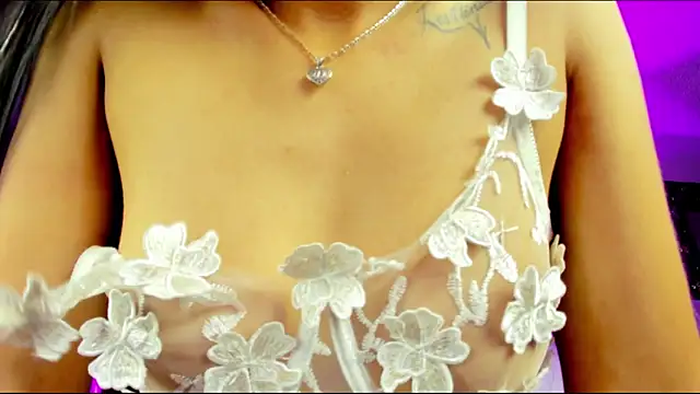 Deni_rose élő XXX-chatje