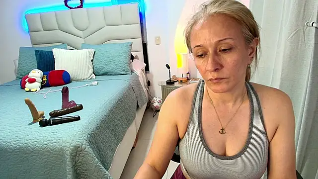 Chatroom XXX en direct de Naty_Stone