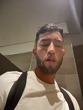 Chat +18 de liam_bronw ao vivo