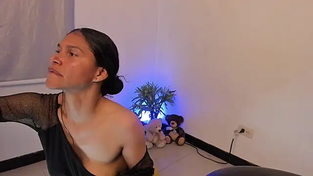 Chatroom XXX en direct de _aish_a