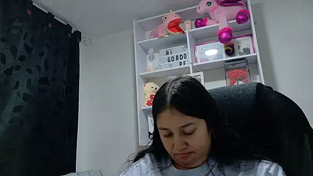 Chatroom XXX en direct de KOREN_JALAA