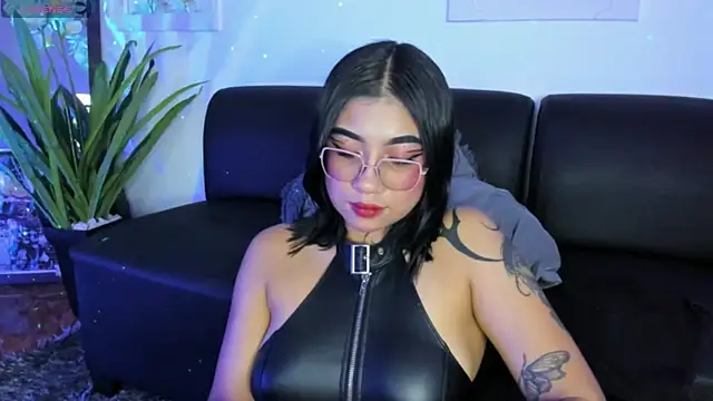 Dimitra_hells' Live XXX Chat