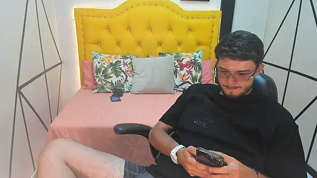 Chat +18 de Joan_Blake ao vivo
