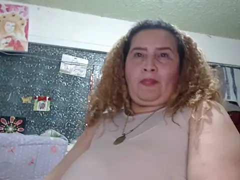 Chatroom XXX en direct de Perla1981--