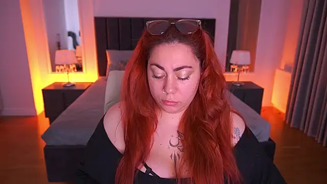 دردشة Kittywakee الجنسية المباشرة