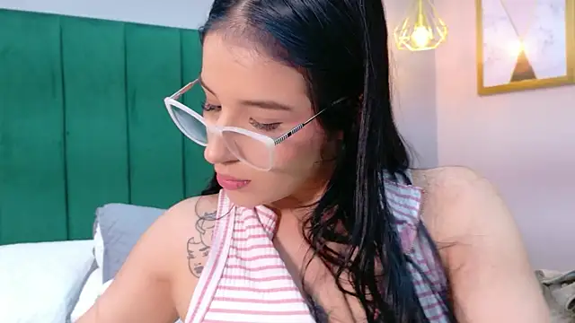Ashley_Evans22's Live XXX Chat