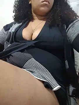 Chatroom XXX en direct de jadeamourim__
