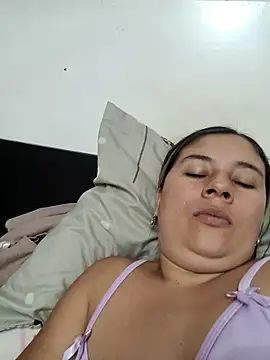 selena_gomez2's Live XXX Chat
