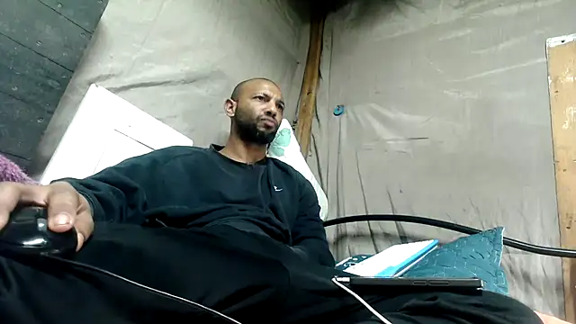 Camodick XXX чат на живо
