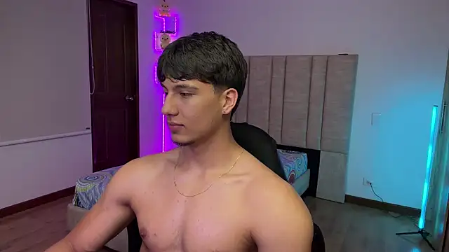 CHRIS_MORGAN1 Live XXX-Chat