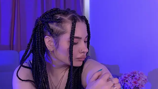 AdrianaToress élő XXX-chatje