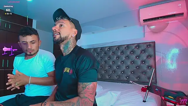 Živý XXX chat Valentiinoss