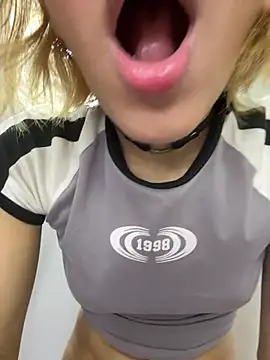 SweetBunnyGF's Live XXX Chat