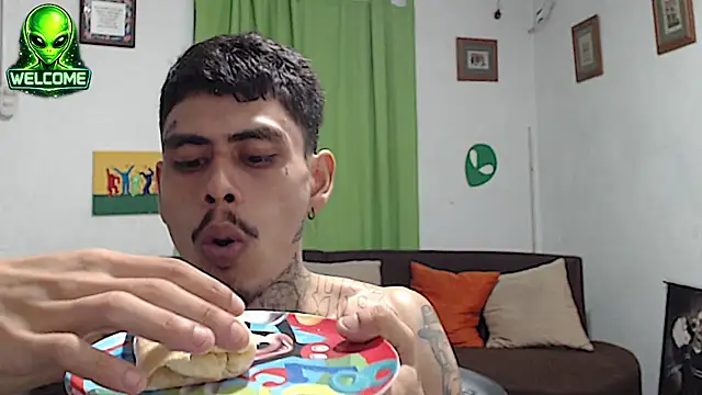 Chat XXX en directo de alpha_zom