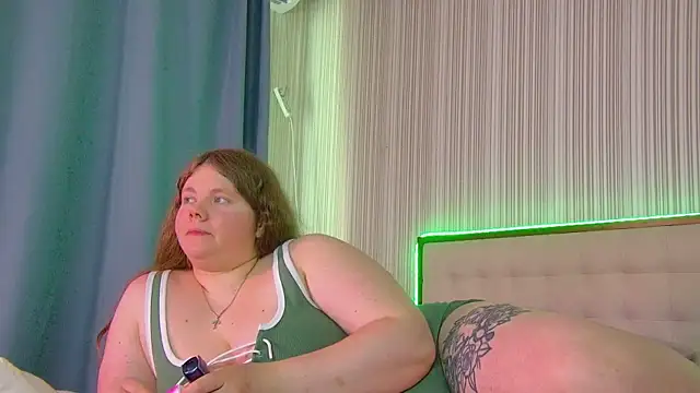 RubyValen's Live XXX Chat