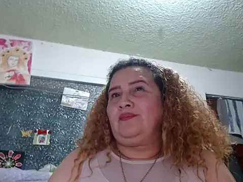 Chatroom XXX en direct de Perla1981--