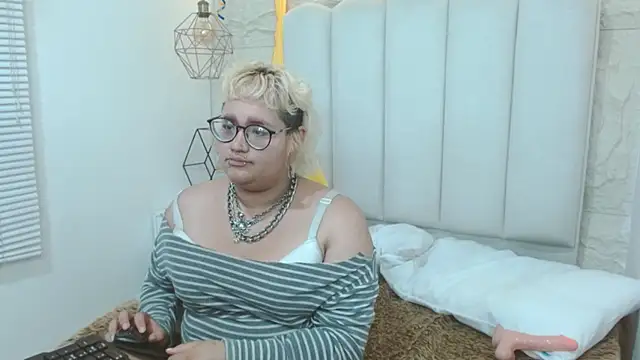 Živý XXX chat Echypyon_