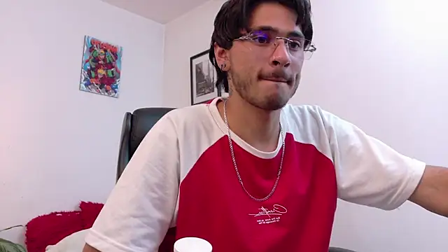 Chatroom XXX en direct de Elian_savoy