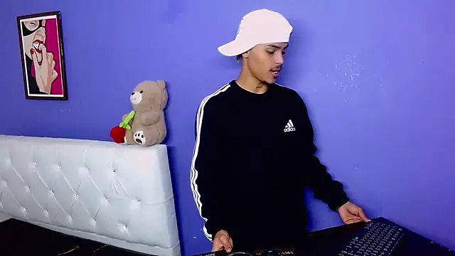 Онлайн чат XXX Angel_foxc13