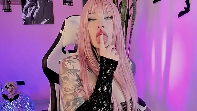 VelvetVampiree's Live XXX Chat