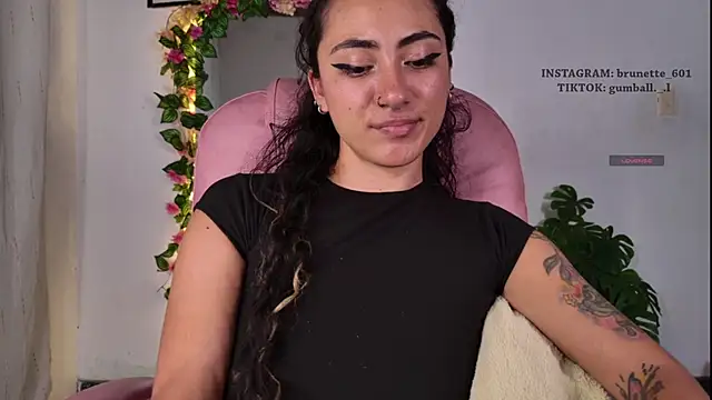 Chat XXX en directo de paula_brunette