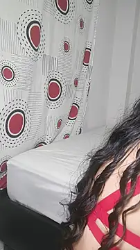 Friends_with_benefitsss Adlı Modelin Canlı XXX Sohbeti