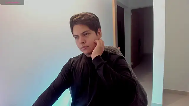 Asta_YunoXXX Adlı Modelin Canlı XXX Sohbeti