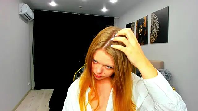 Strawberrye Chat XXX in diretta