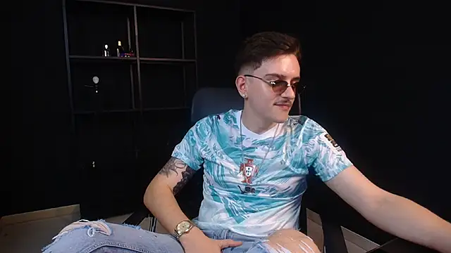 FelixStarkk 现场XXX聊天