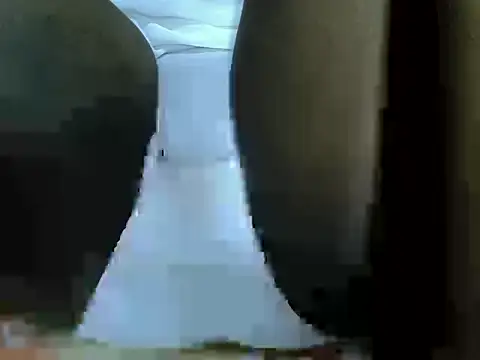 Creamybabe4 élő XXX-chatje