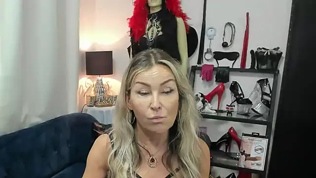 crystaLUX Live XXX-chat