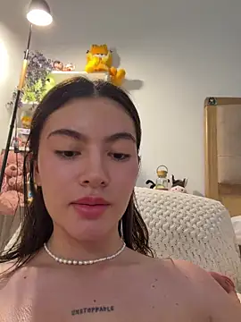 Chat XXX en directo de Your_Honeey