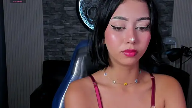 Chat +18 de gemma_19_ ao vivo
